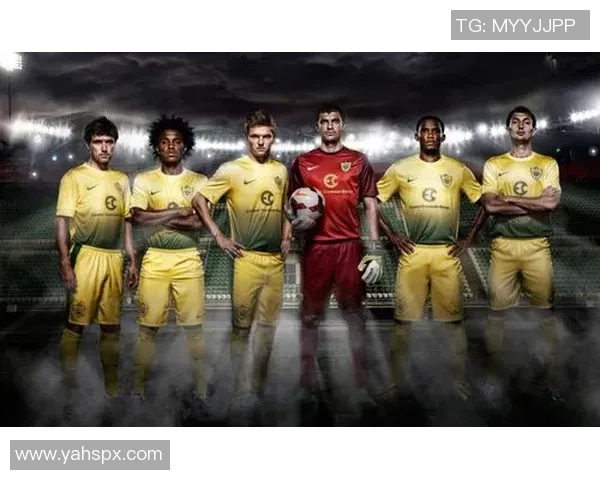 全球足球三大球星排名盘点及各自巅峰表现分析