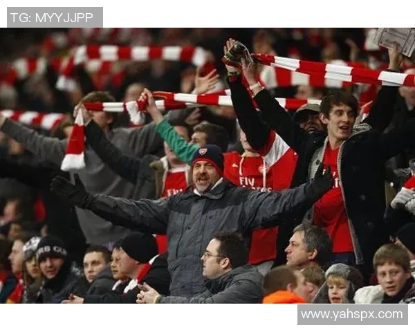 足球明星赛后激情脱衣庆祝引爆全场球迷热情瞬间